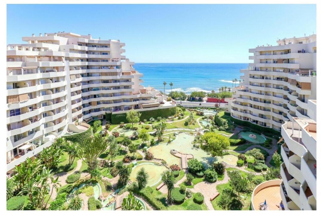 El Estudio De La Playa Benalbeach 324 Gran Terraza Vistas Al Mar Benalmádena Zewnętrze zdjęcie